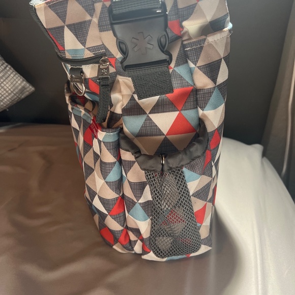 Skip Hop Multicolor Geometric Print Large Multi Pocket Fabric Diaper Bag - Picture 7 of 9